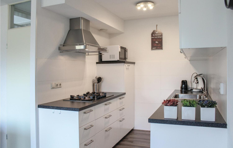 Kitchen 4, Amazing Home In Vlagtwedde With Wifi, Vlagtwedde