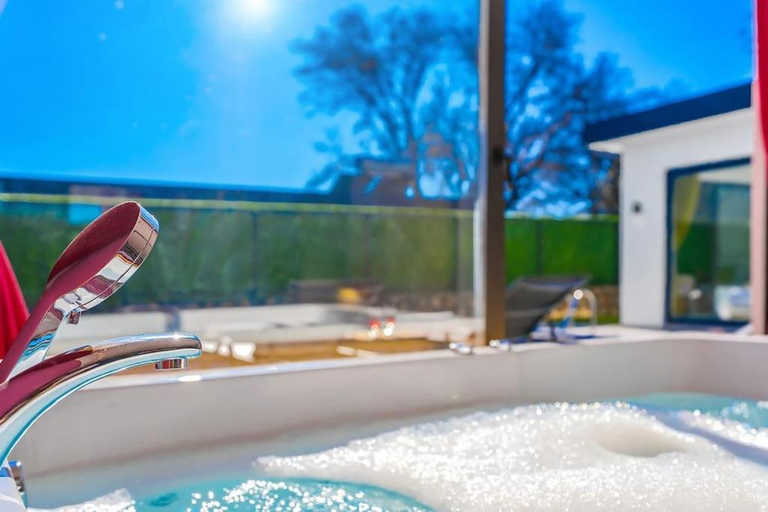 Hot tub 4, Villa Ortac 2 Doga Icerisinde, korunaklı villa, Kaş