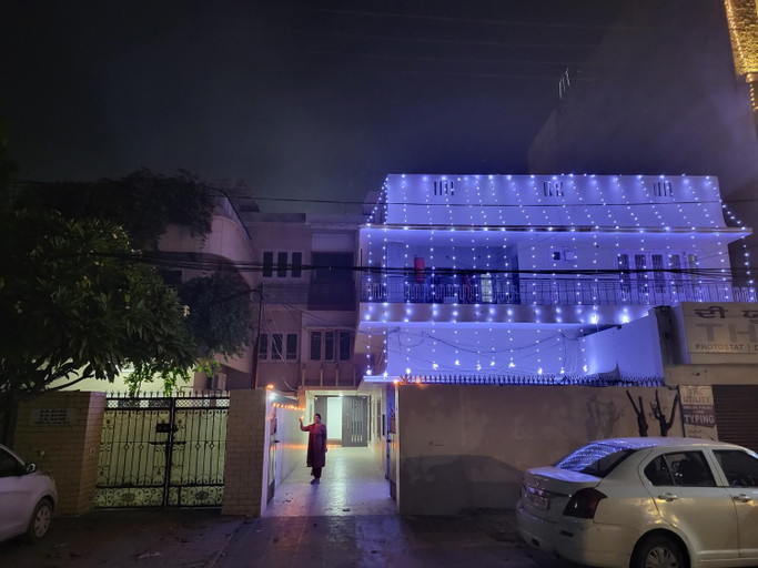4, Amritsar Homes - A perfect home away from home, Amritsar