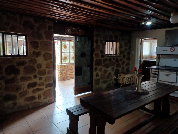 4, Khaya Langa Guest House, Nkangala