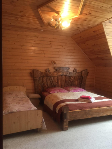 Bedroom 3, U Kvasu Hotel, Mizhhirs'kyi