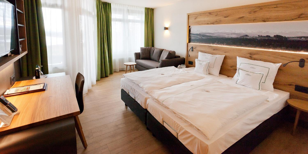 Bedroom, Berghotel Jägerhof, Ravensburg
