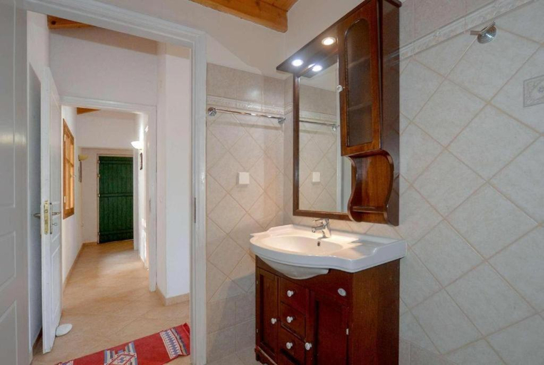 Facilities 4, Villa Levrecchio, Ionian Islands