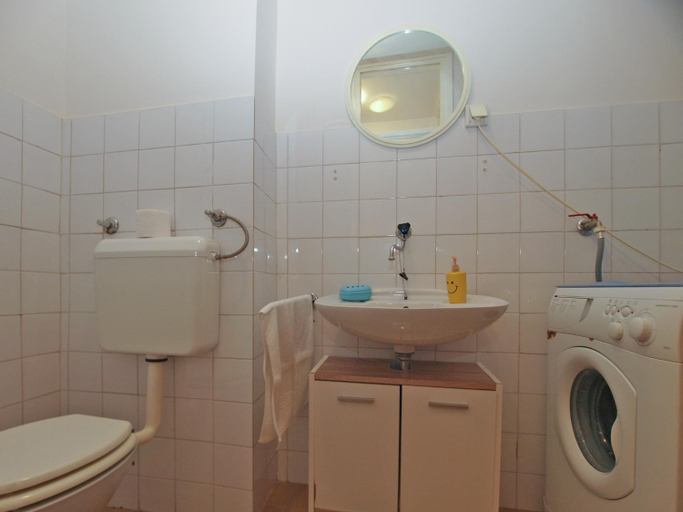 Bathroom 3, Apartment 2028, Fažana