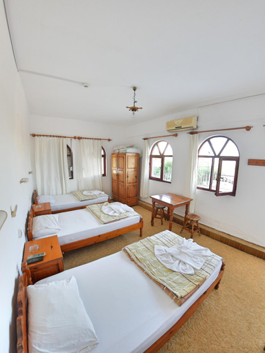 Others 2, Murat Hotel, Kale