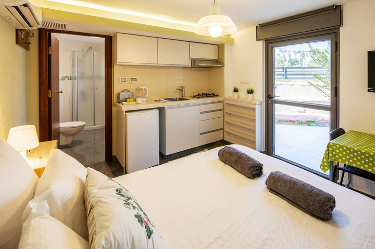 Others 5, Quiet Apartment in Beit Safafa, Bethlehem