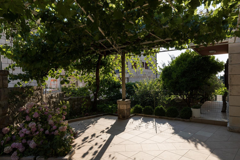 Others 3, Apartment Vukic - Studio Apartment with Terrace and Garden View, Dubrovnik