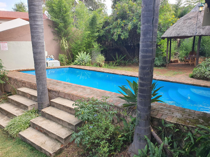 Others 3, Harties 2 Sleeper Double Room with Private Bathroom, Bojanala