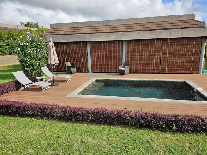 5, Private Secured 4 Bedroom Villa