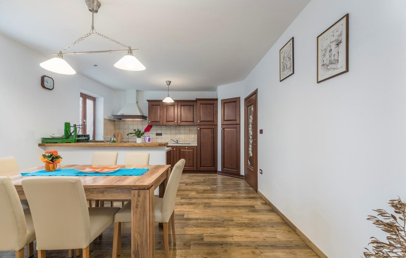 Others 2, Villa Mirabella, Umag