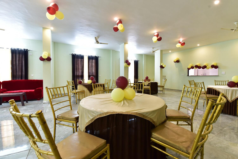 Food & Drinks 3, Hotel Radhika Royal, Kota