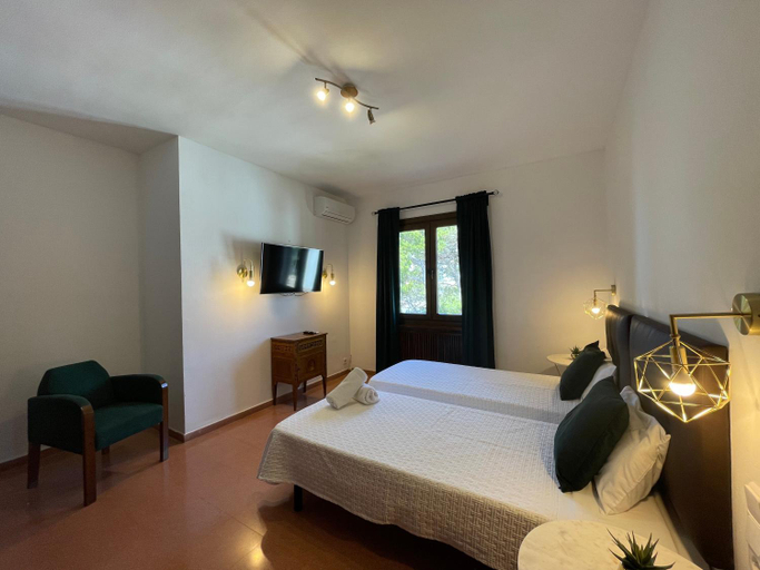 Others 3, Villa Kamok, Baleares