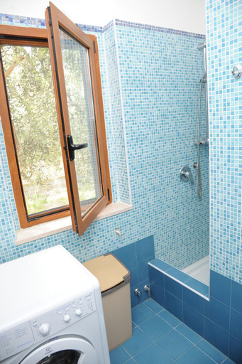 Bathroom 2, Villa Carmine, Foggia