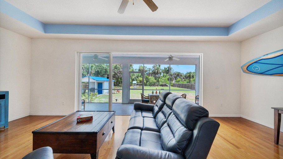 Others 4, Sarasota County House 1002, Sarasota