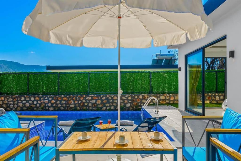 Balcony/terrace 3, Villa Ortac 2 Doga Icerisinde, korunaklı villa, Kaş