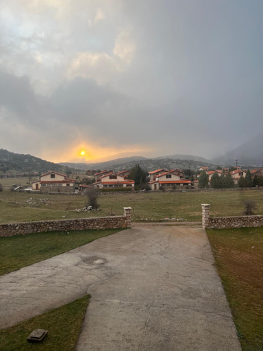 Others 5, North Chalet, Central Greece