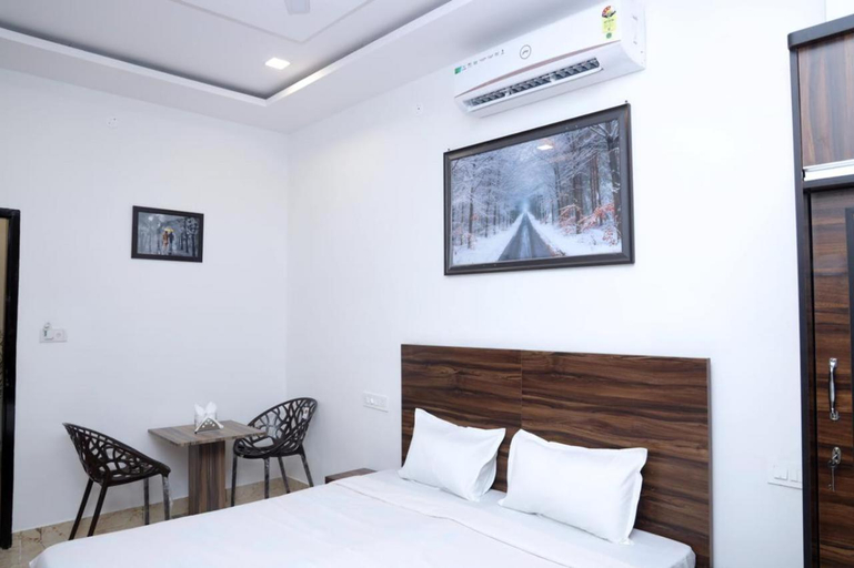 Others 3, Hotel Homeland Inn, Sirsa
