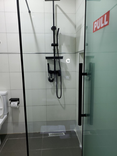 Bathroom 2, Hotel Thirty Five, Eti-Osa
