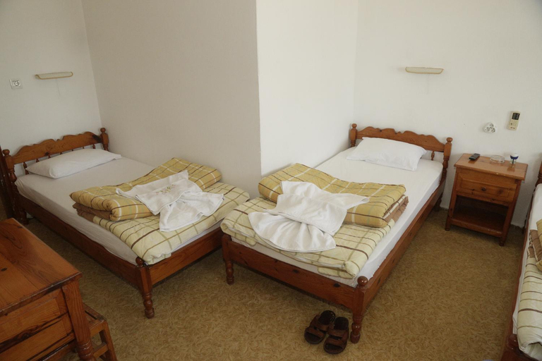 Bedroom 3, Murat Hotel, Kale