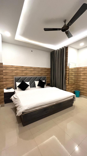 5, Hotel Shanti Residency, Reasi