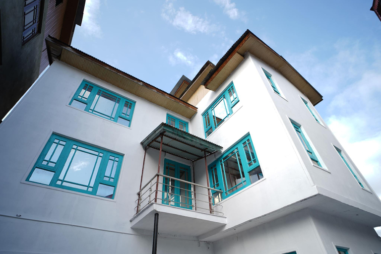 Exterior view, Niinho Alpha, Srinagar