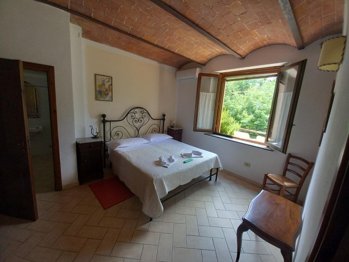 5, Podere S.Giulia - casale S.Giulia, Livorno