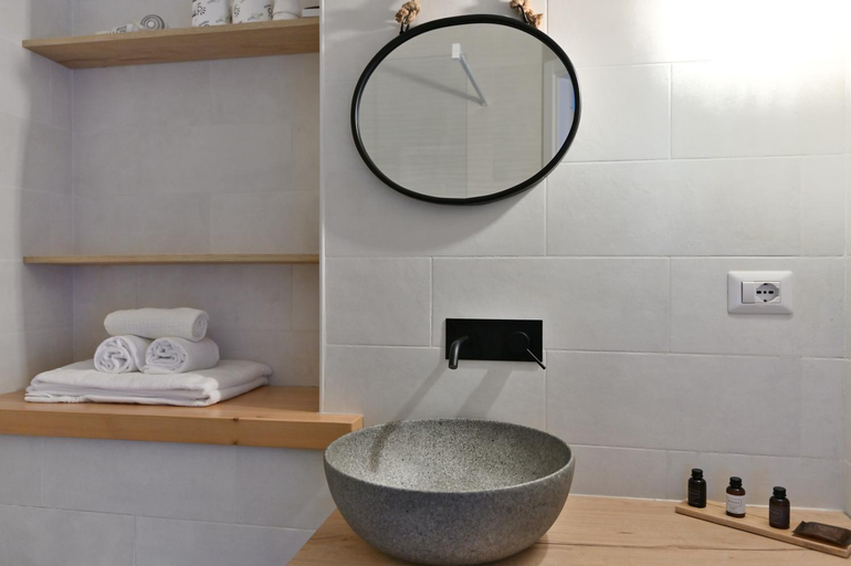 Bathroom 4, Agriturismo Ma Che Bel Castello, Asti