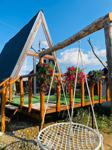 Family & Kids, Cabana Ema, Curtea De Arges