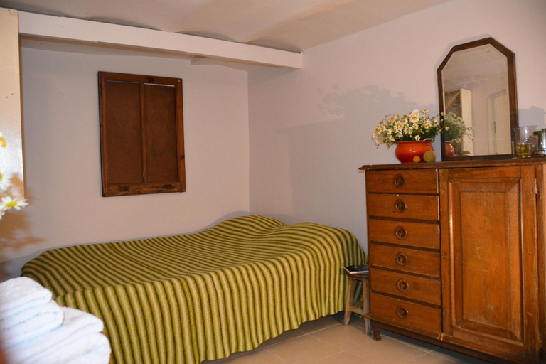 Others 5, Kaboom Showroom & Guesthouse, Beyoğlu
