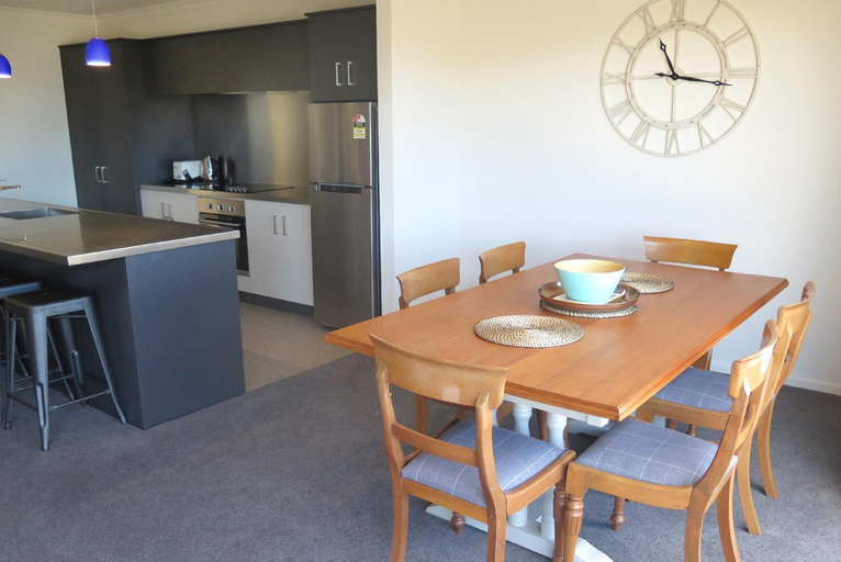 Kitchen 4, May's Place - Lake Tekapo, Mackenzie