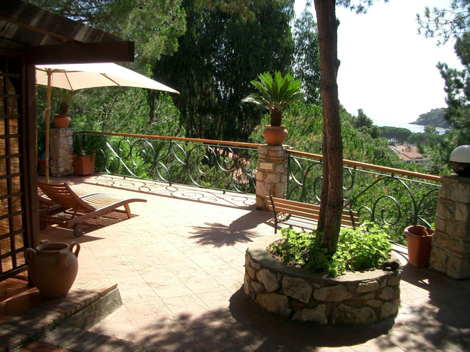 Others 4, Villa Leonida, Livorno