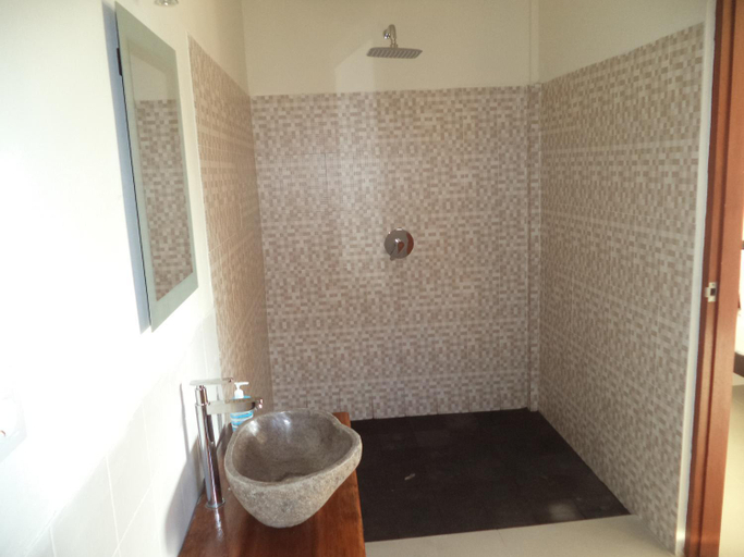 Bathroom 3, Gula Juruh Beach Front, Karangasem