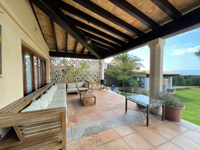 Others 4, Villa Kamok, Baleares