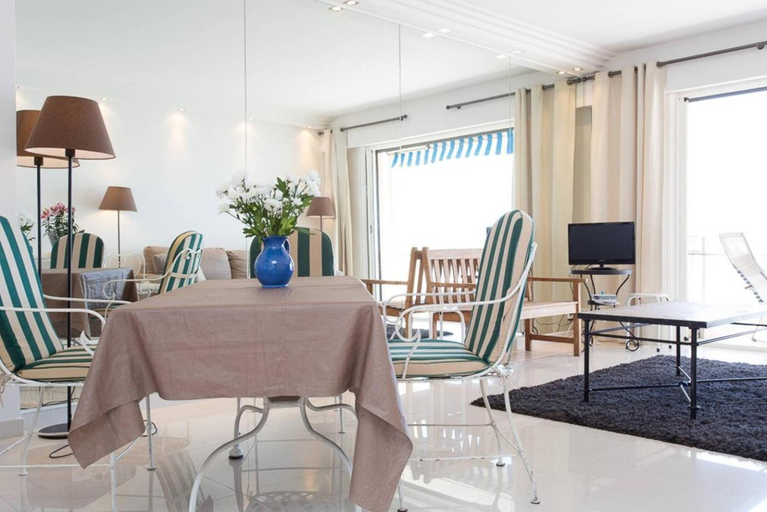 Food & Drinks, SEA VIEW 3 beds next to Palais, Alpes-Maritimes