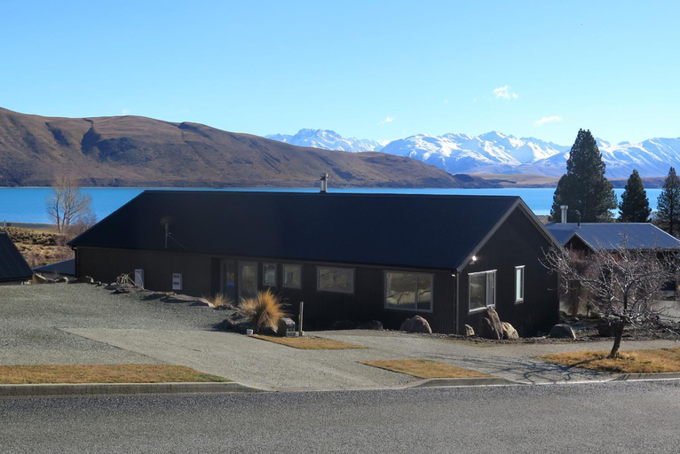 Exterior view, May's Place - Lake Tekapo, Mackenzie