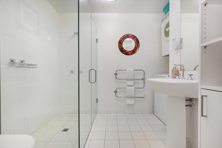 Bathroom 2, Central Wanaka Villa, Queenstown-Lakes