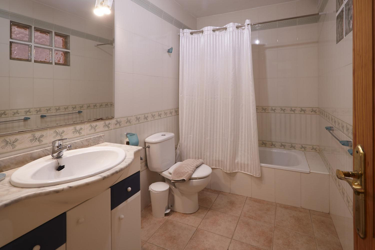 Bathroom 3, Casa Hawkeshead - LH108 By Villas Now Ltd, Las Palmas
