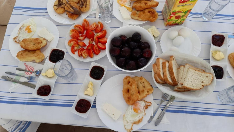 Food & Drinks 5, Inn Cloud Gjirokaster, Gjirokastrës