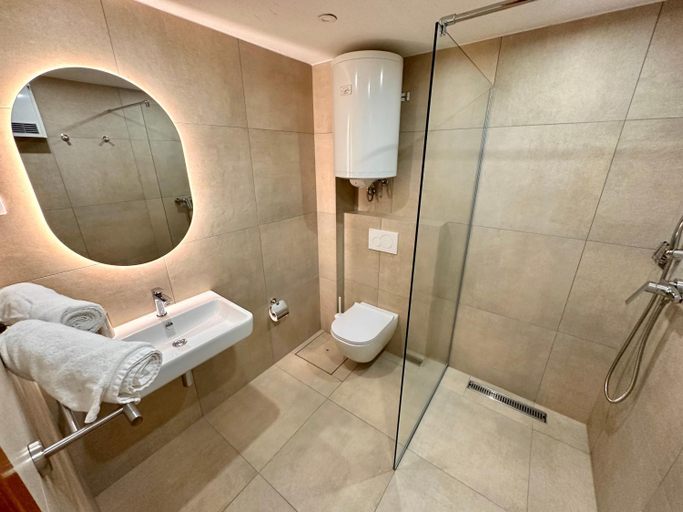 Bathroom, Water Village Rogla a Private Riverside Glamping Tent, Slovenska Bistrica