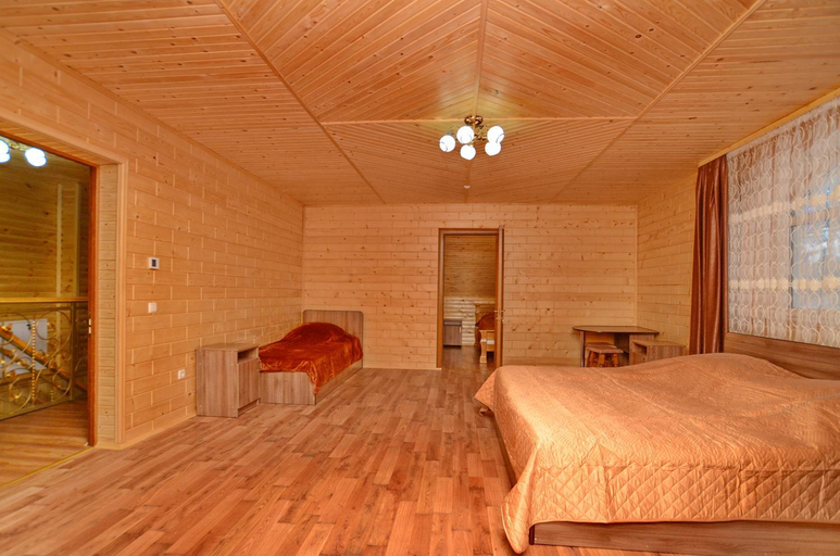 Bedroom 2, Apart-hotel ORLAN, Iaremchans'ka