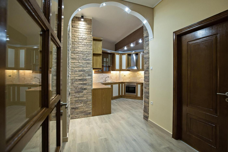 Others 5, Paradise Apartment in Peiraiki, Attica