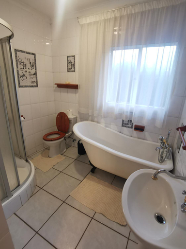 Others 4, Harties Double Bed studio - Kitchenette Hartbeespoort dam, Bojanala