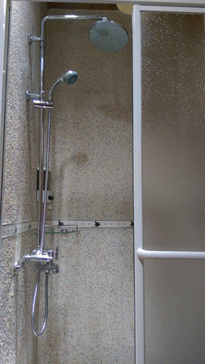 Shower, 北竿議長的家Chairman's Villa, Lienkiang (Matsu Islands)