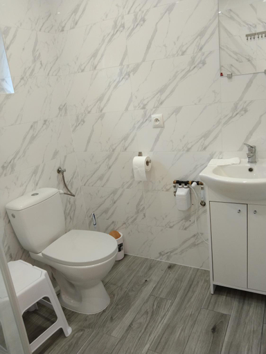 Bathroom 2, Domek drewniany nad morzem caloroczny, Kołobrzeg