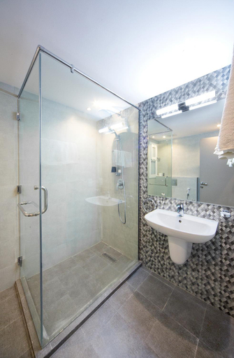 Bathroom 5, Naseem Hotel, Muscat