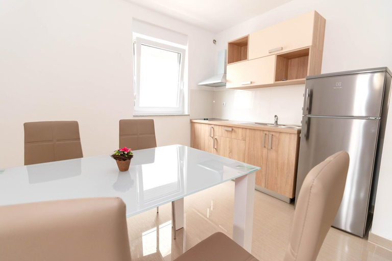 Others 5, Summer Fun Apartments, Novalja