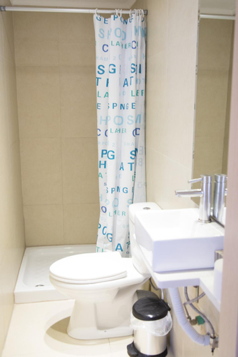 Bathroom 3, Keros Apartments, North Aegean
