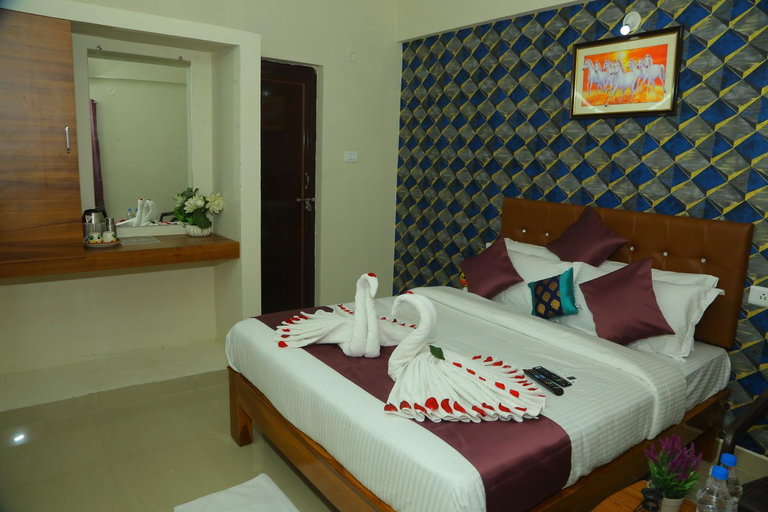 Bed, Hotel Golden Arrow, Visakhapatnam