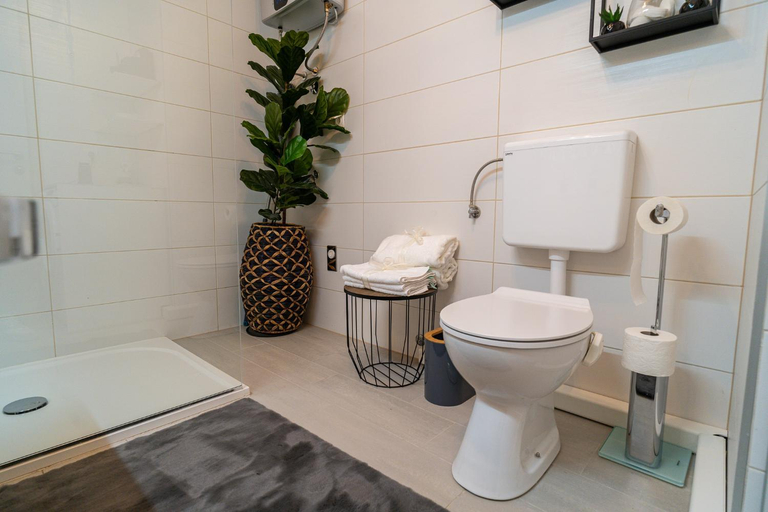 Bathroom 2, Apartment Daria by Belmont Realty, Posedarje