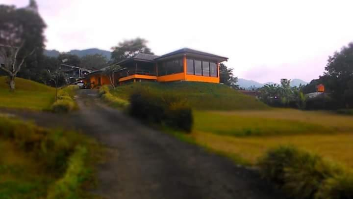 Others 4, Villa panggabean, Bogor